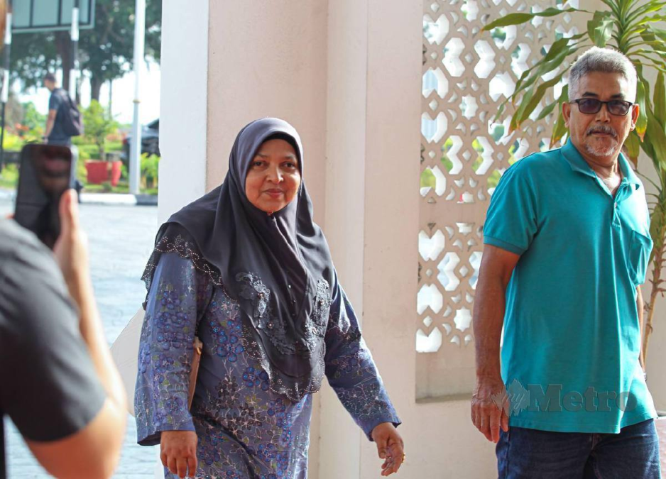 Image from: “Mak Cik Nak Anak Dan Cucu Saja” – Ibu Fatin Sedia Terima Prince Syed, Akui Hati Masih Tak Tenteram