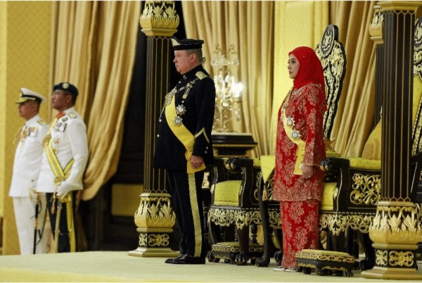 Image from: Azizulhasni Awang Cipta Sejarah Terima Darjah Bakti Dari Agong