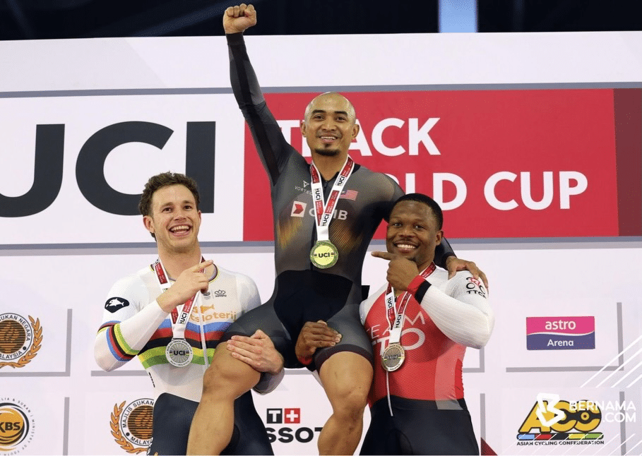 Image from: Azizulhasni Awang Cipta Sejarah Terima Darjah Bakti Dari Agong