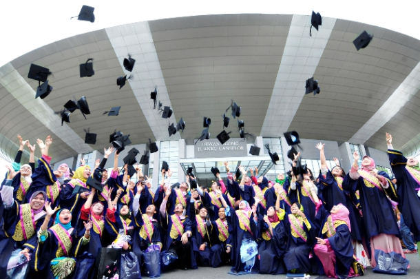Image from: UiTM Utamakan Bumiputera, Henti Ambil Pelajar Antarabangsa