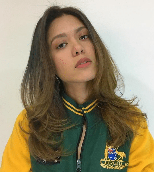 Image from: Julia Farhana Minta Tidak Dihakimi, Ada Sebab Kenapa Buka Tudung