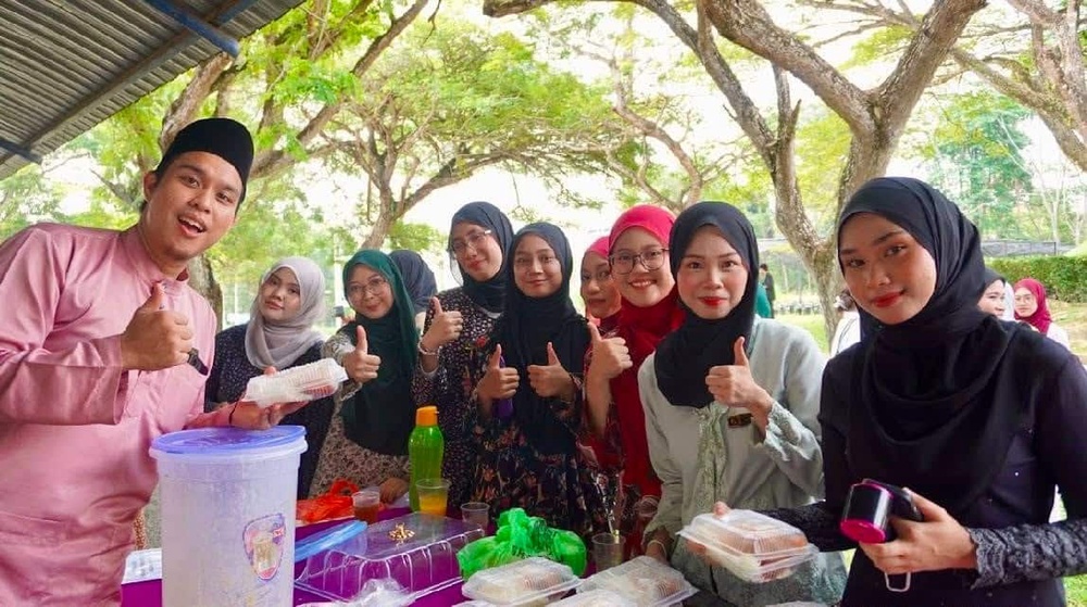 Image from: 800 Mahasiswa UiTM Melaka Terima Juadah Percuma Menerusi Dapur Siswa MADANI