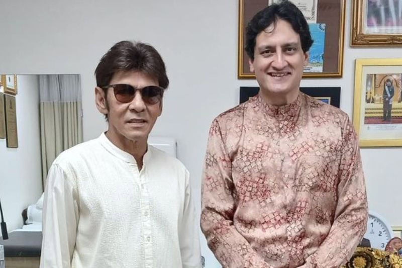 Image from: Alami masalah angin pasang, Jamal Abdillah jalani pembedahan – “Mungkin terpaksa raya di hospital”