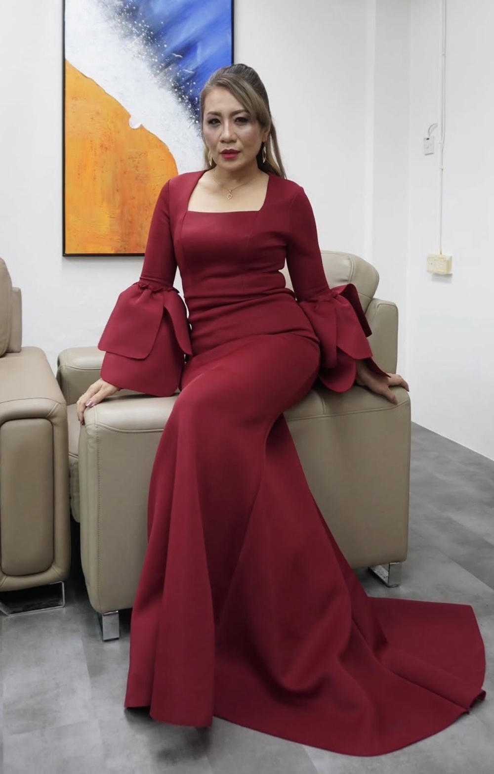 Image from: Saya tahu fasal aurat, tiada pula pergi kerja sampai berbikini, berkemban – Amelina