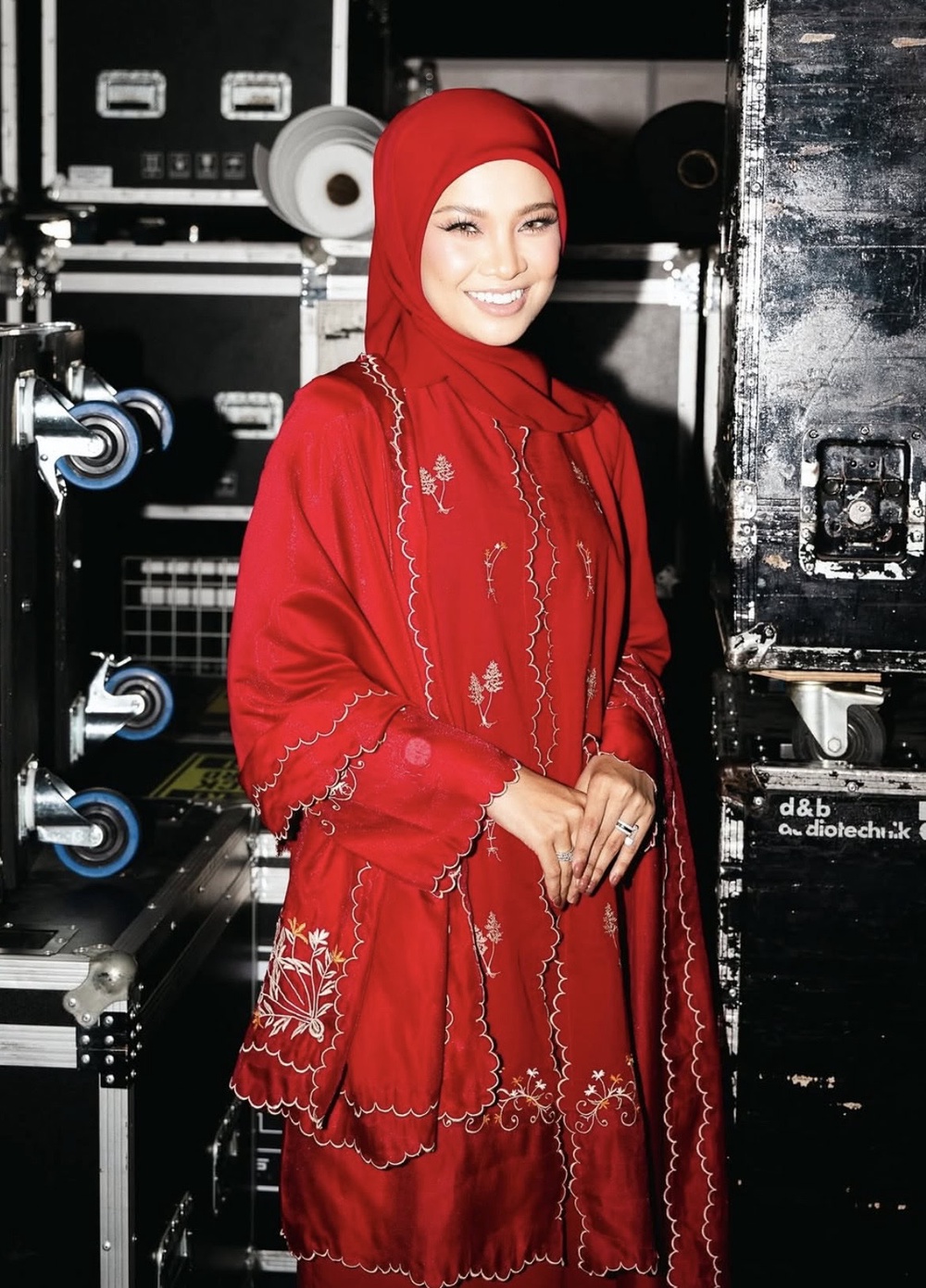 Image from: Nabila Razali minta netizen lebih beradab – “Kalau artis buat silap cepat sahaja dipersalahkan”