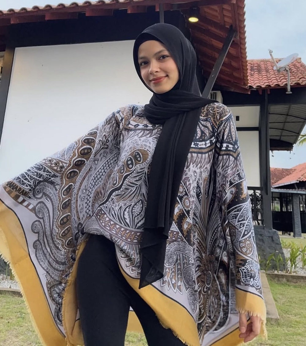 Image from: Ira Kazar tak kisah dicemuh netizen, tenang dilabel penyondol – “Saya dah imun, dah tak lut”