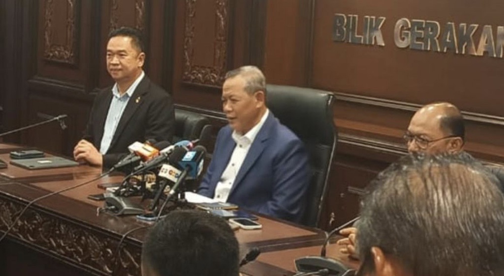 Image from: “Nasihat Tuanku Muhriz…”- Aminuddin tegas teruskan pentadbiran seperti biasa, selesaikan masalah rakyat