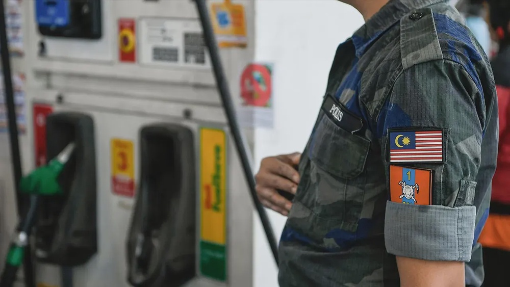 Image from: Strategi berjaya! Jualan RON95 turun 20 peratus, RON97 meningkat di stesen minyak sempadan- Saifuddin