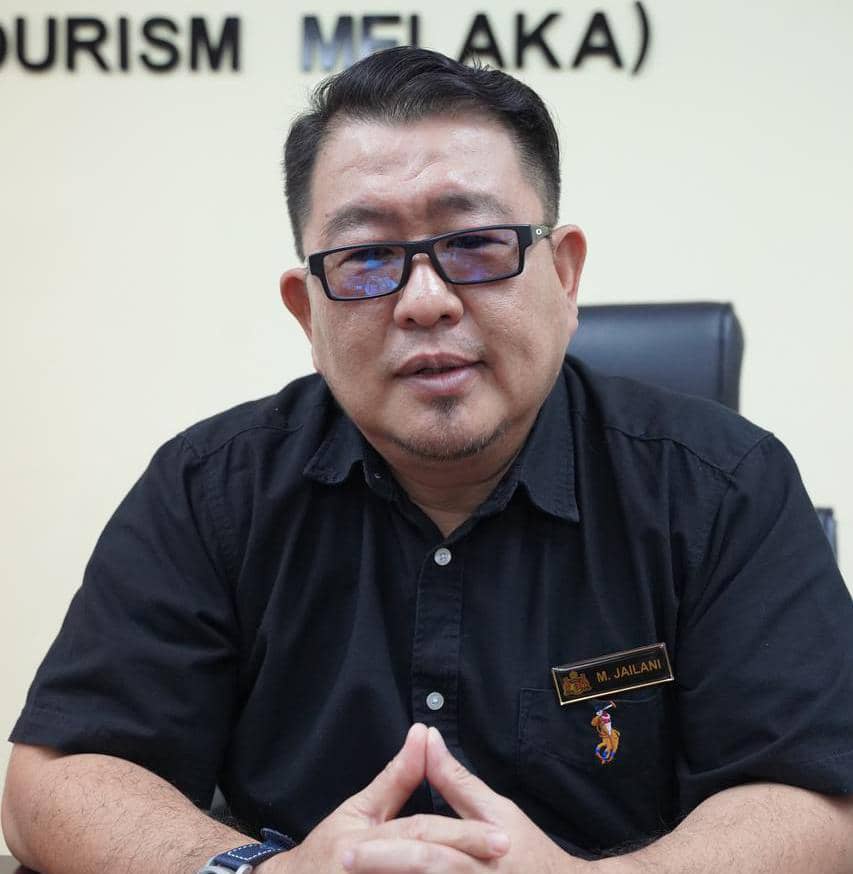 Image from: Akmal Saleh ‘sekolahkan’ ADUN PAS -“Gaji berbelas ribu, tapi tidak hadir ke sidang DUN”