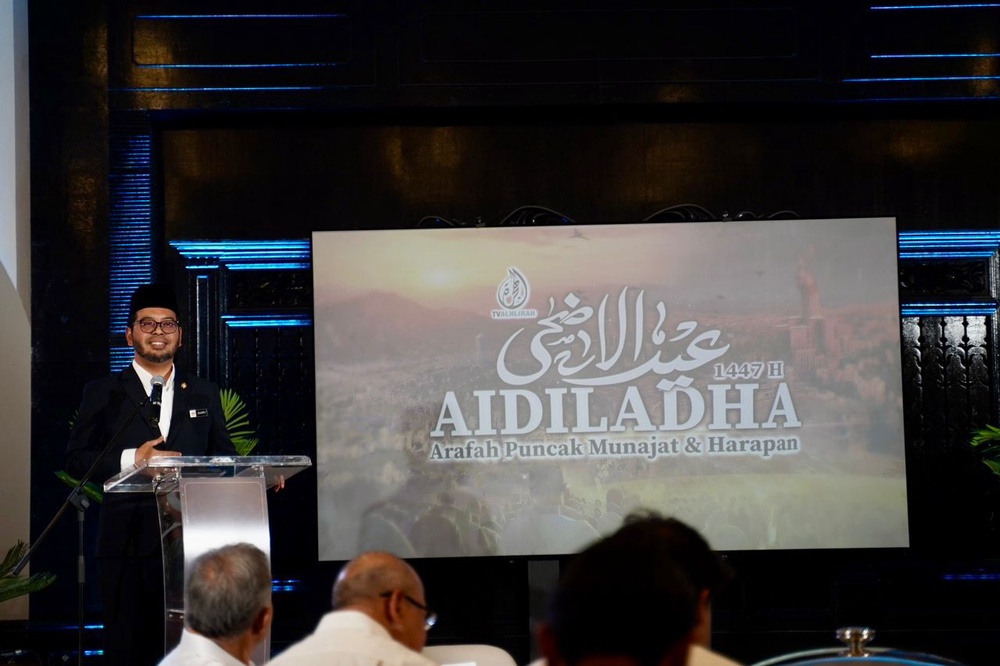Image from: Khutbah di Arafah jadi detik kemuncak! TV AlHijrah hidupkan suasana haji seakan di Mekah