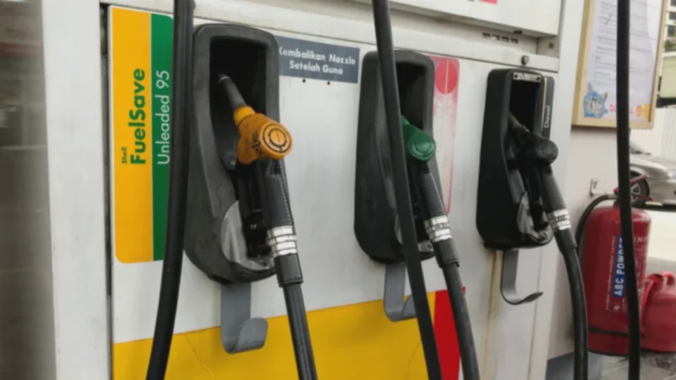 Image from: Pakar ekonomi cadang T5, T10 dikecualikan subsidi bahan api, fokus M40 & B40