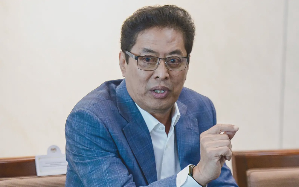 Image from: Azam Baki bakal dipanggil! Polis teliti dakwaan ugutan terhadap Albert Tei