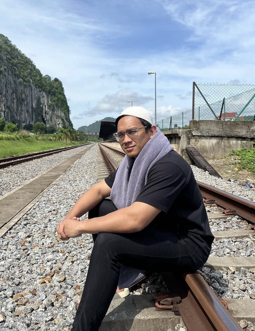 Image from: Hazwani Helmi sertai misi G walau sedar bahaya, Opai persoal: “Lepas itu, kenapa kau pergi lagi?”