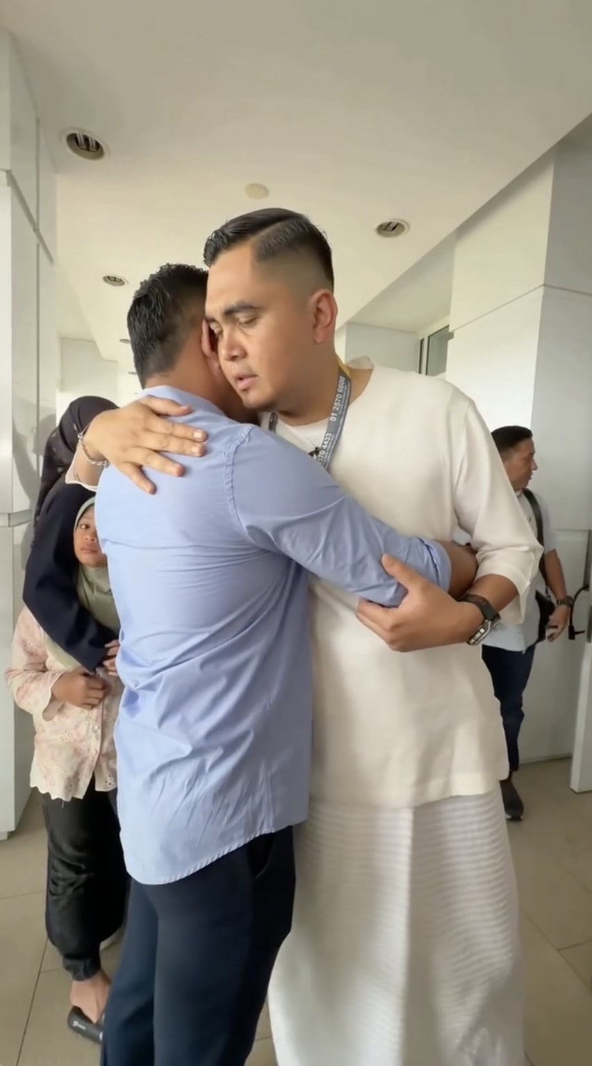 Image from: Akmal Saleh mohon maaf, minta doa dipermudah tunai haji