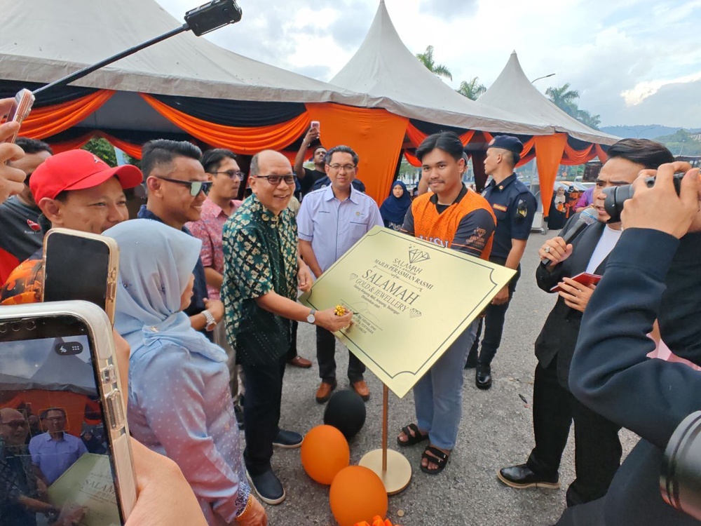 Image from: Buat wanita terpukau! Salamah Gold & Jewellery perkukuh legasi, buka cawangan ketiga di Ampang