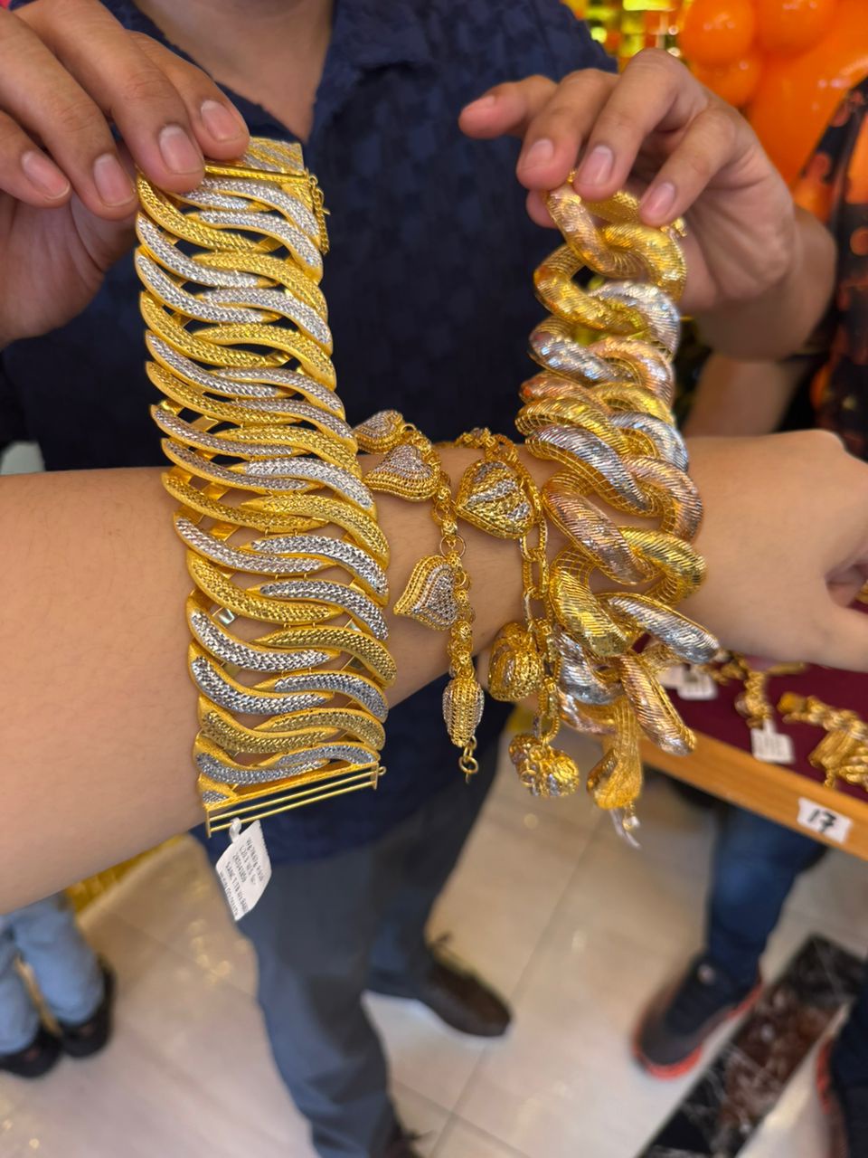 Image from: Buat wanita terpukau! Salamah Gold & Jewellery perkukuh legasi, buka cawangan ketiga di Ampang