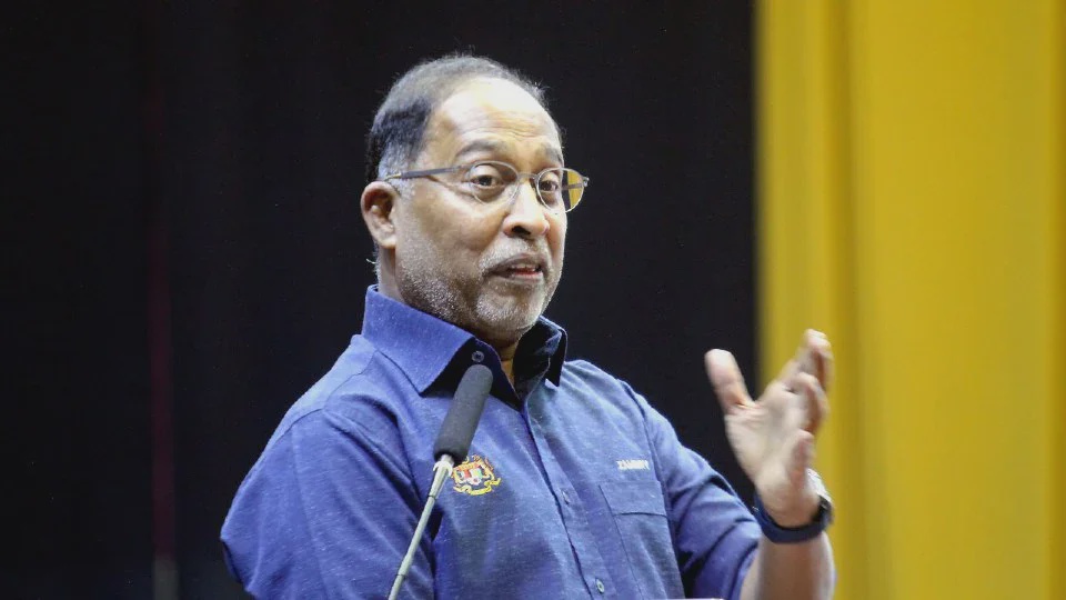 Image from: No way! Zambry tak benar syarat ke IPTA diubah, tetap wajib berpaksikan SPM