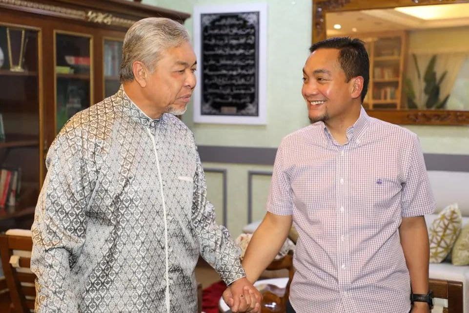Image from: Dinasihati TMJ & Sultan Johor, Onn Hafiz mohon maaf kepada Zahid selepas desak letak jawatan