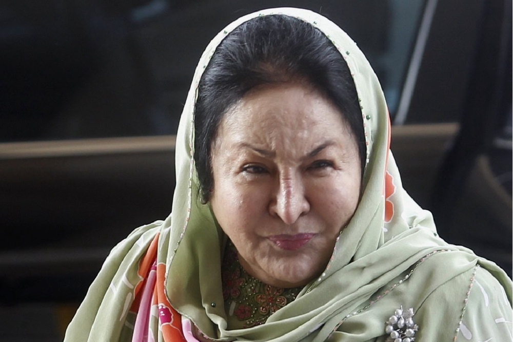 Image from: Rosmah kalah saman! Diperintah bayar RM67.5 juta atas kehilangan 43 barang kemas