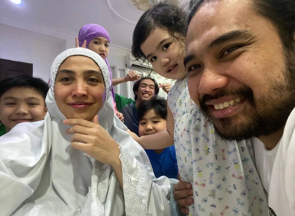 Image from: Biar rugi di dunia! Ozlynn Wati tak mahu jual baju lama ikut bentuk tubuh