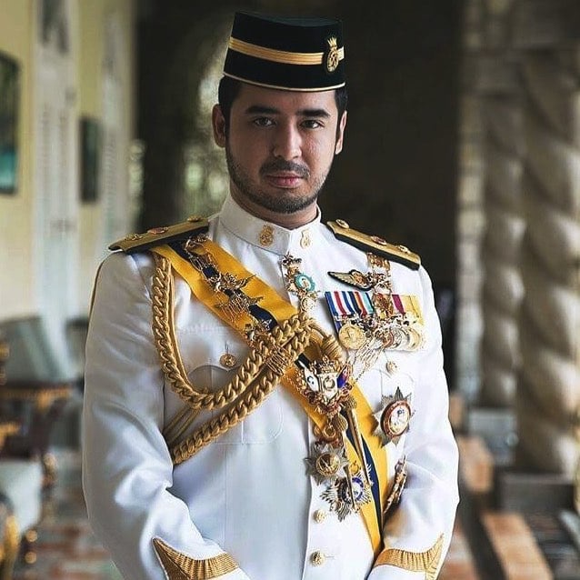 Image from: “Jangan nak heret saya masuk sarkas” -Tunku Idris tegaskan hantaran tiada kaitan dengan politik