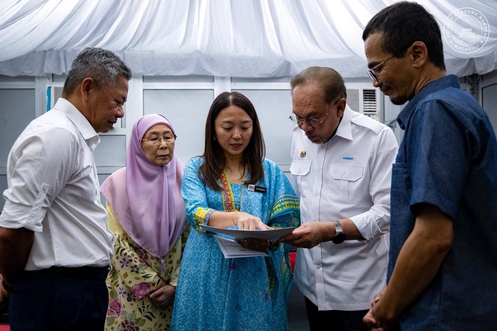 Image from: Selesai isu 44 tahun Bukit Kiara! Anwar layak diberi penggal kedua – Hannah Yeoh
