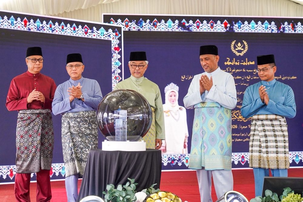Image from: Jangan sampai tetamu tentukan haluan nakhoda -Titah Sultan Pahang