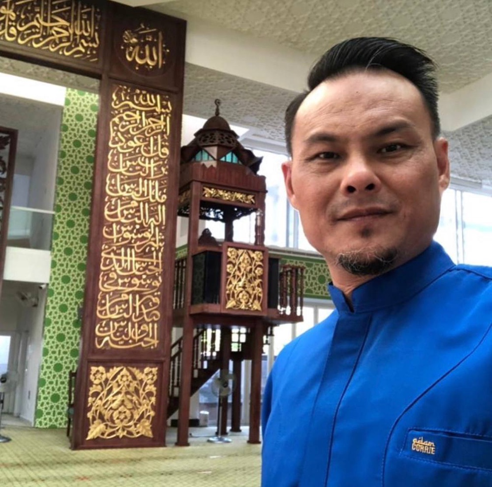 Image from: Adam Corrie fokus bekalan akhirat, bantu lebih 30 individu peluk Islam -“Anggap sebagai tanggungjawab..”