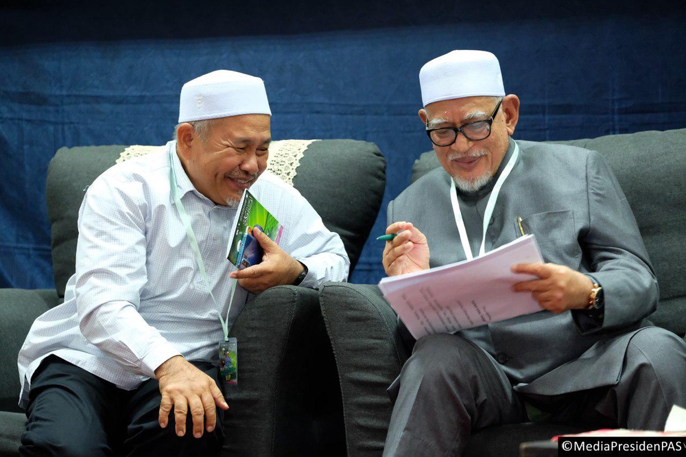 Image from: Satukan orang Melayu-Islam! Muafakat Nasional 2.0 selaras konsep perjuangan PAS – Hadi Awang