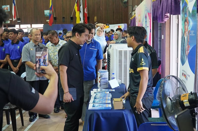 Image from: Tak mahu pelajar tercicir! Adam Adli perkasa akses maklumat pendidikan tinggi lepas SPM