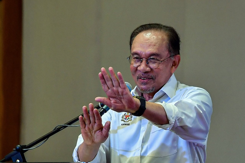Image from: PM Anwar rayu jangan dengar kempen laga-lagakan kaum -“Yang ruginya rakyat di bawah”