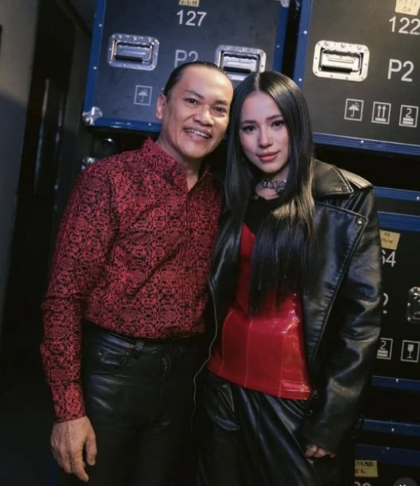 Image from: Netizen persoal Azeva tak tutup aurat, Ameng perjelas dah beri teguran – “Bapa angkat dia ustaz”