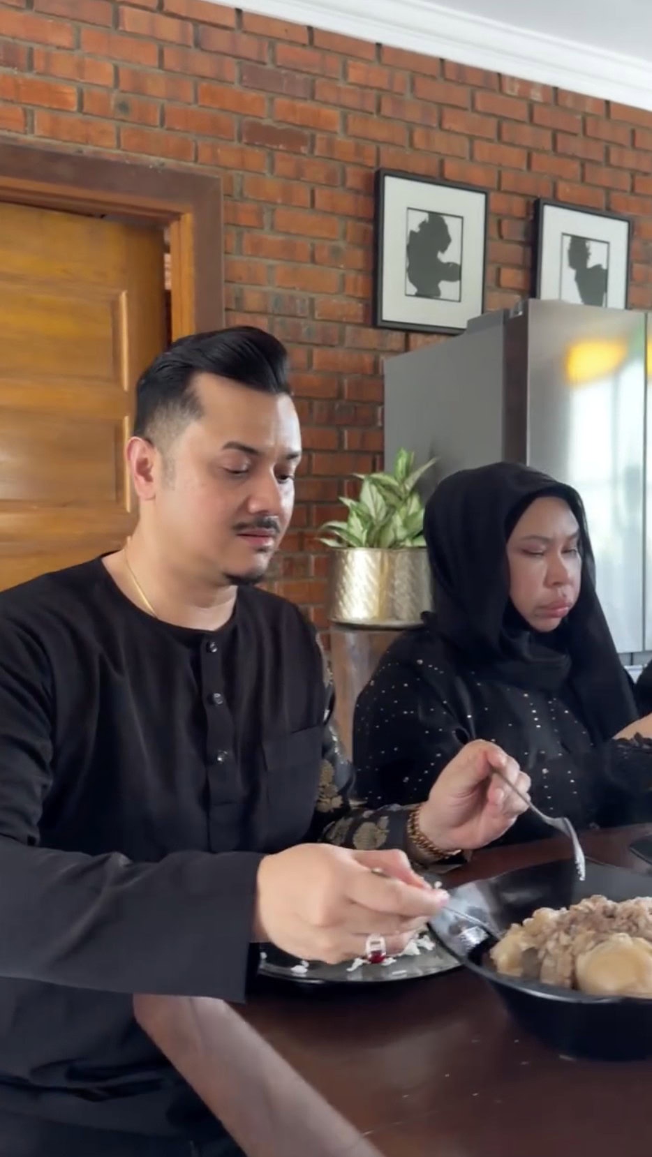 Image from: Fazley akui Vida tepati ciri isteri sempurna – “Kagum dalam bab agama dan bisnes”