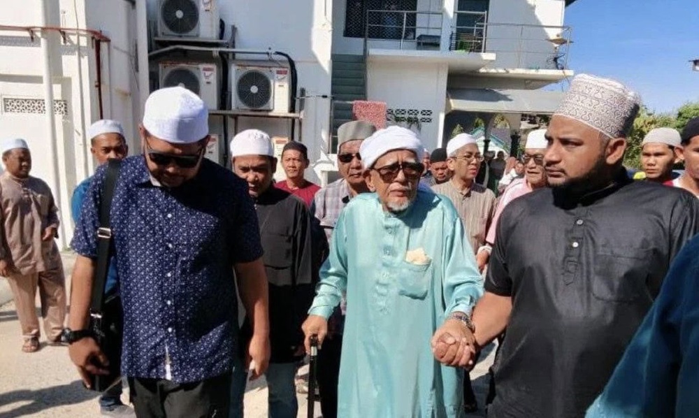 Image from: Saya mahu Johor diperintah Melayu-Islam! Tak mahu dikuasai puak liberal – Hadi Awang