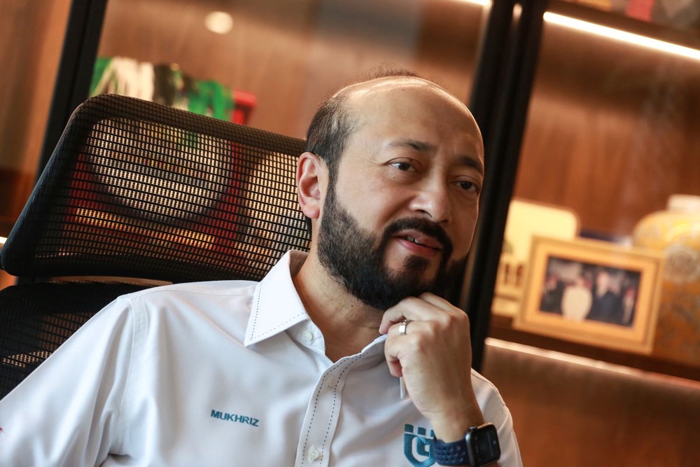 Image from: Pembubaran DUN Johor, taktik politik wujudkan persepsi UMNO-PH tak sehaluan – Mukhriz