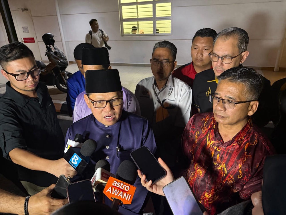 Image from: Pelajar jatuh bangunan: Fadhlina seru hormat sensitiviti keluarga, jamin kerjasama penuh KPM