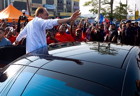 Image from: PM Anwar nafi beli kereta BMW baharu -“Jangan fikir saya macam orang lain, sakau & curi duit rakyat”