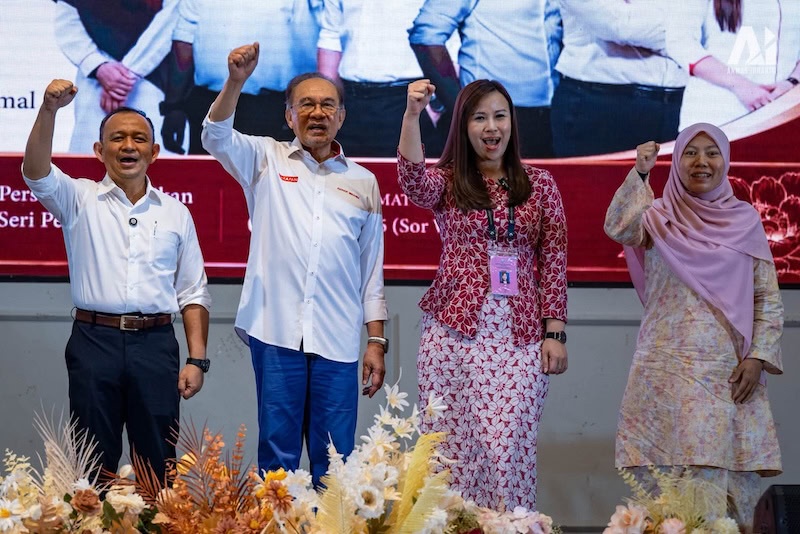Image from: PRN Johor: Kehadiran Anwar bantu kempen dapat sambutan luar biasa – Fahmi