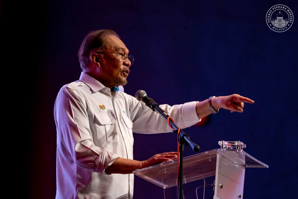 Image from: Abaikan Melayu? PM Anwar nafi dakwaan! Dedah 50 ekar tanah rizab baharu diwujudkan