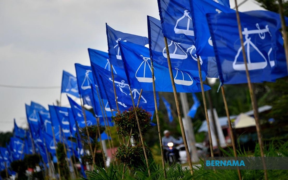 Image from: Sedia sumbang kerusi, PAS sokong UMNO jadi MB bentuk kerajaan