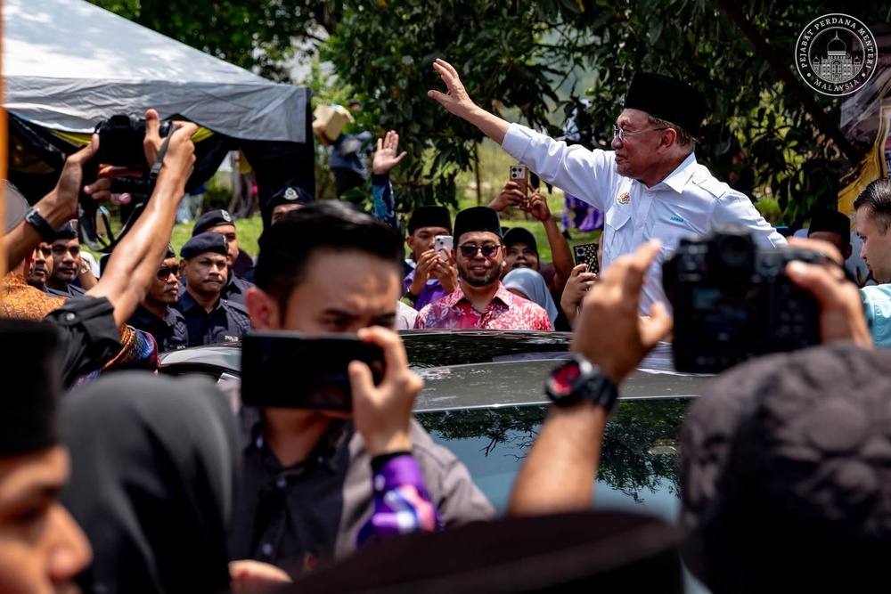 Image from: Jangan salah guna kedudukan! Letak jawatan jika serang rakan Kerajaan Persekutuan dalam PRN – Anwar
