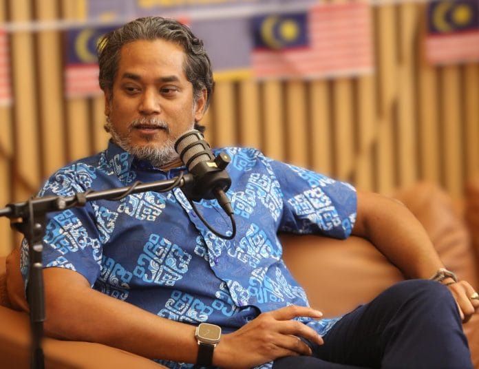 Image from: Dakwa Melayu terancam di N. 9, Loke tempelak KJ -“Ini taktik lama, apa yang terancam?”