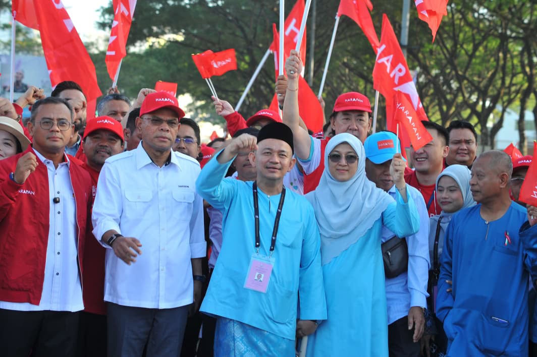 Image from: Kepimpinan rentasi kaum! Anwar pemimpin ikhlas, sentiasa bekerja untuk rakyat – Maszlee