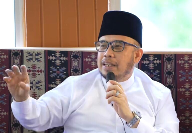 Image from: Isu GISBH: Mufti Perlis menang saman fitnah! Pemilik FB diarah bayar RM250,000