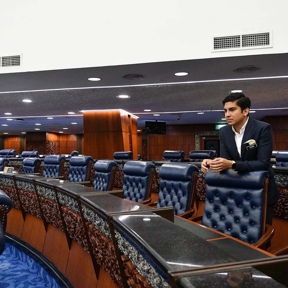 Image from: RM6.2 juta diagih untuk rakyat Muar, kehadiran di Parlimen 100% – Syed Saddiq
