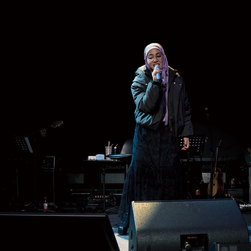 Image from: Demi anak-anak dan kerjaya, Shila Amzah bakal bawa keluarga berhijrah ke China
