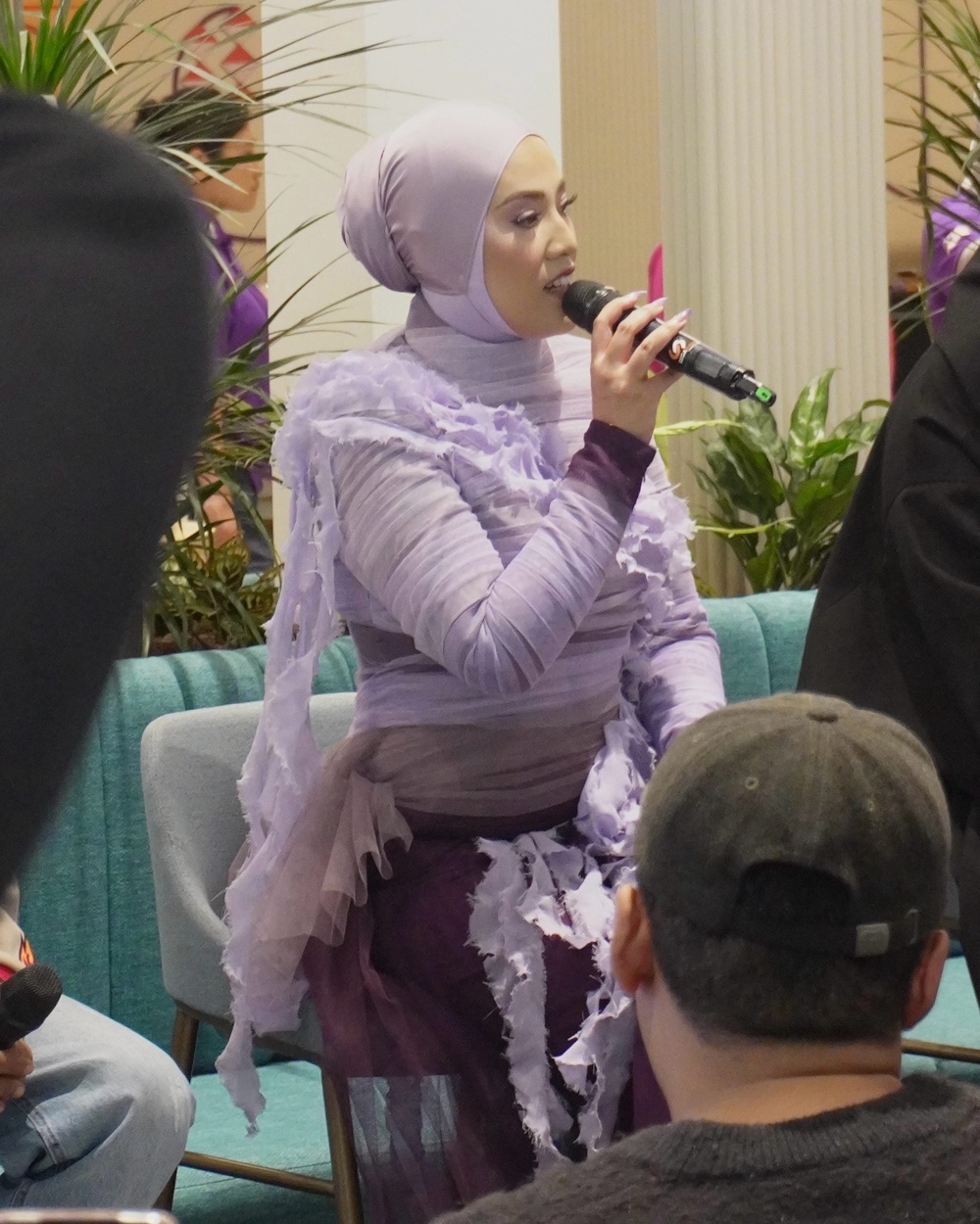 Image from: Demi anak-anak dan kerjaya, Shila Amzah bakal bawa keluarga berhijrah ke China