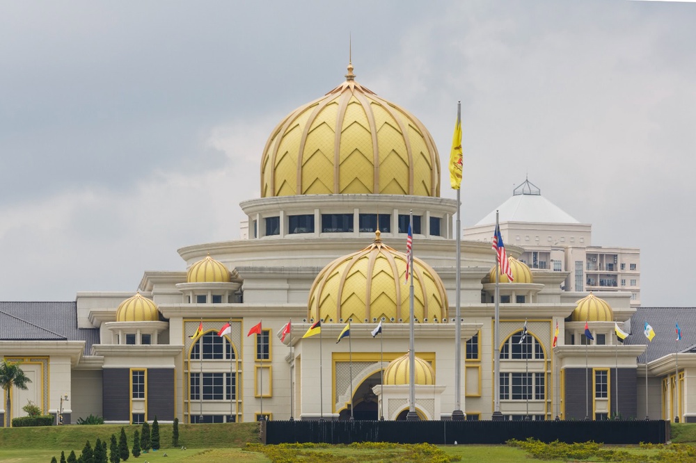 Image from: PM Anwar tegaskan, institusi diraja bukan bahan mainan politik untuk undi PRN