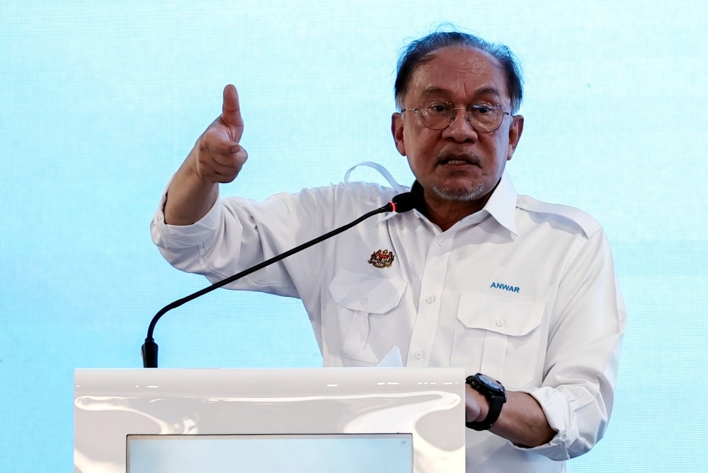 Image from: Segera bertindak lindungi mangsa! PM Anwar gesa tak sorok kes buli demi imej sekolah