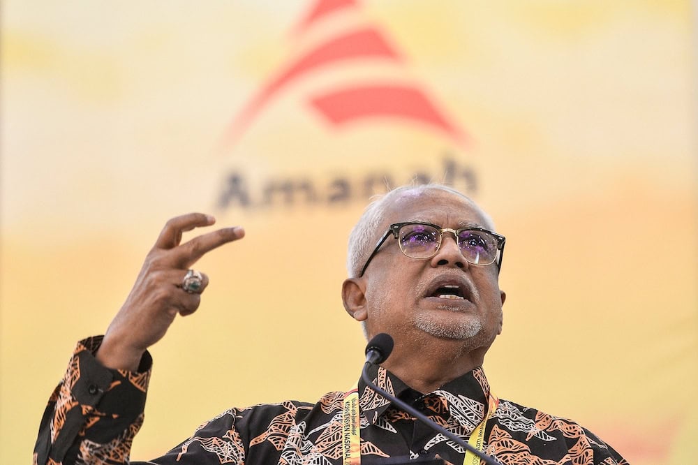 Image from: Zambry sindir Mahfuz! – ‘Kalau nak jadi menteri, pergi cakap dengan PM’